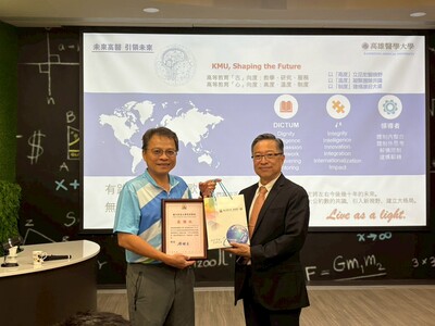 114.10.19 未來醫學演講-余明隆校長圖片