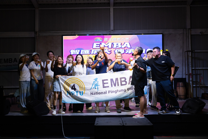 115.08.22 EMBA在職專班迎新送舊圖片