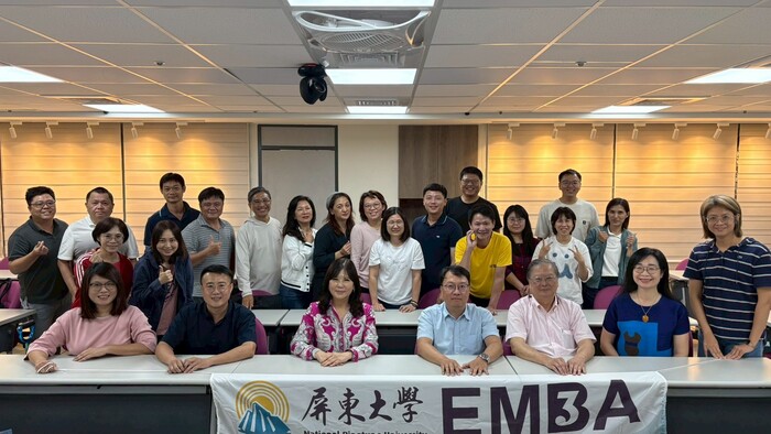 114.11.08 碳權的取得與碳訂價的機制-黃宗煌教授圖片